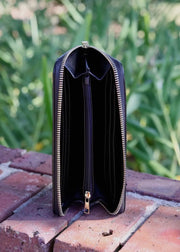 The Livi Crossbody