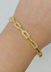 Alternatively Linked Open Bangle Bracelet