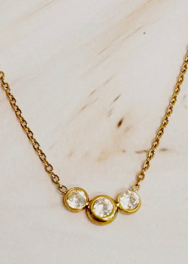 Minimalist 3 Stone Necklace/Waterproof/18K Gold Plated