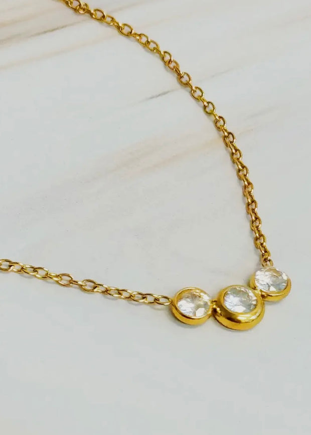 Minimalist 3 Stone Necklace/Waterproof/18K Gold Plated