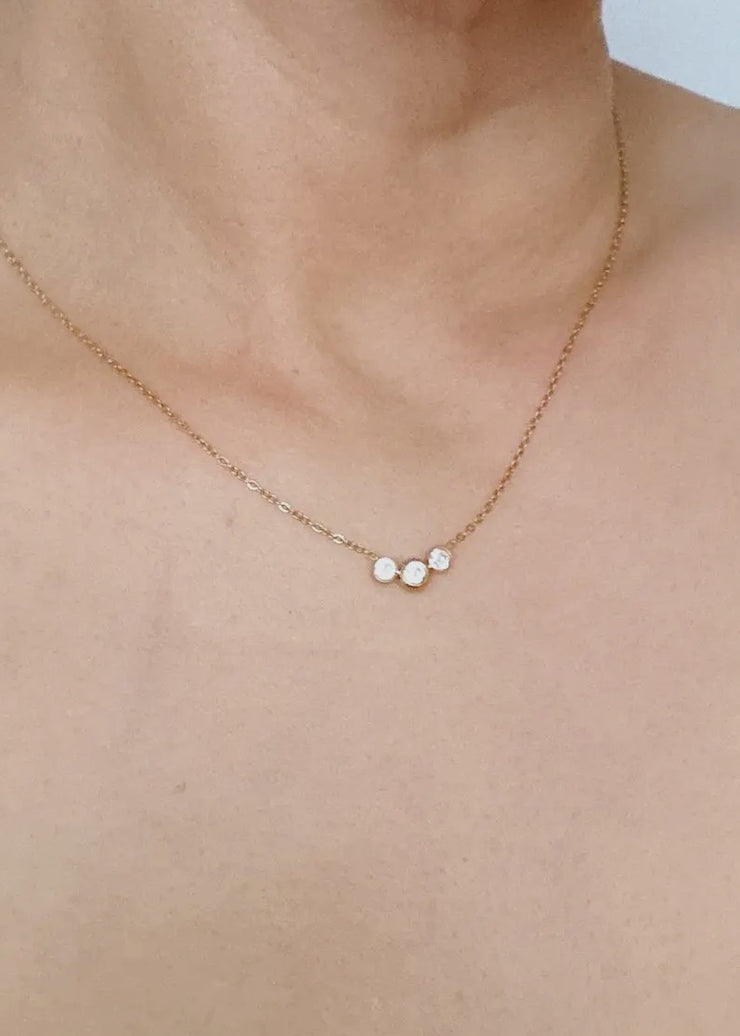 Minimalist 3 Stone Necklace/Waterproof/18K Gold Plated